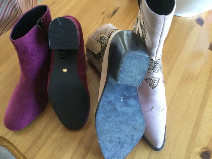 Ladies boots size 3