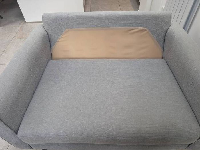 Loveseat / Cuddler (Meadows & Byrne)