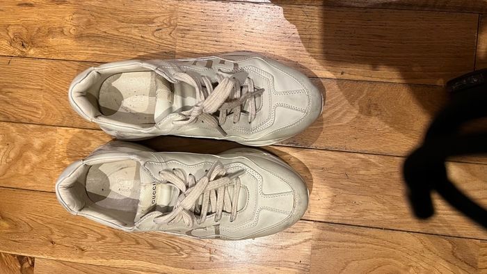 Gucci Rhyton sneaker with Gucci logo