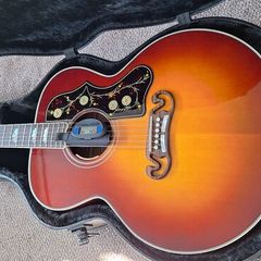 Gibson sj-200