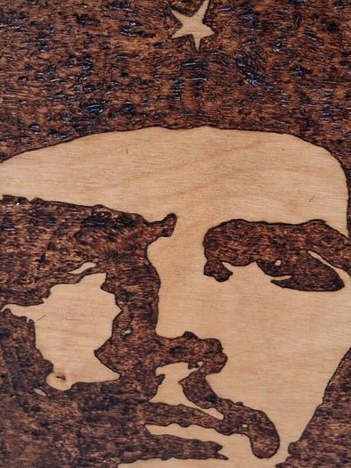 Original Pyrography of Che Guevara
