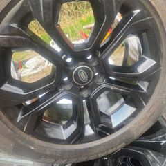 Range Rover  alloys and new tyres