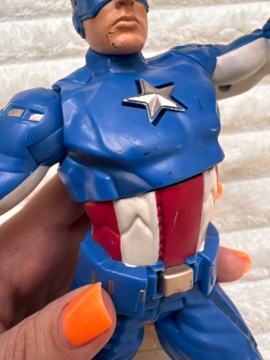 Marvel Captain America 2012 Action Figure approx. 25 cm. Twist Used Please see photos