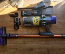 dyson v10