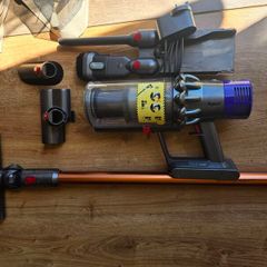 dyson v10
