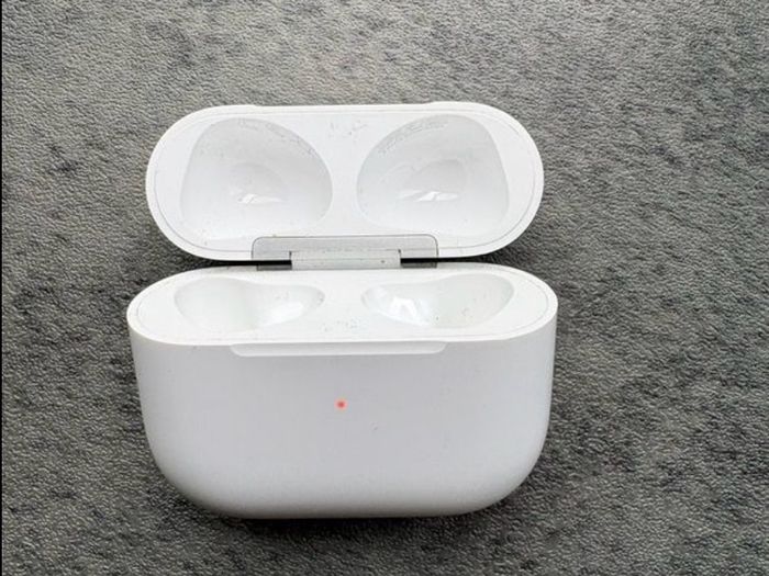 Apple Ear Pods 3rd Generation (case only)