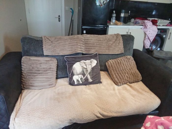 free sofas