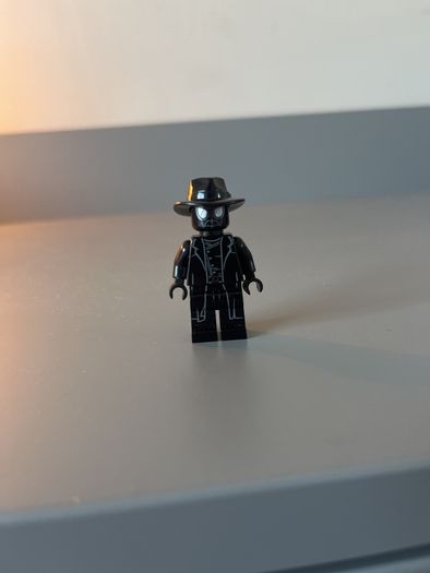 Lego Spiderman Noir Minifigure