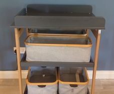 Quax Changing Table & Storage Baskets