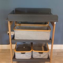 Quax Changing Table & Storage Baskets
