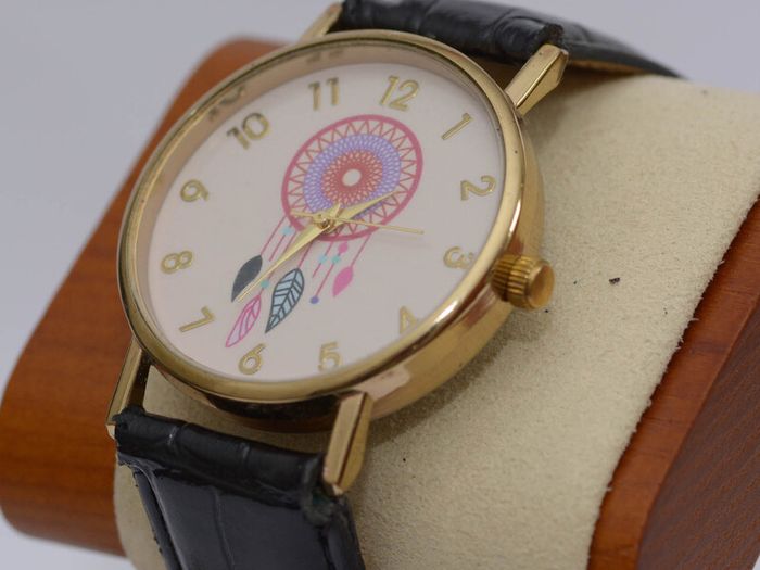 Ladies Quartz Watch