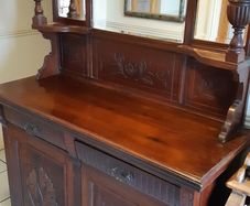 Dresser cabinet