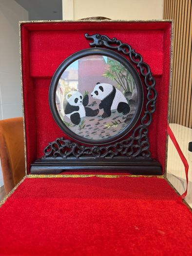 Chinese Hamdmade Shu Embroidery Panda Souvenir Ornament