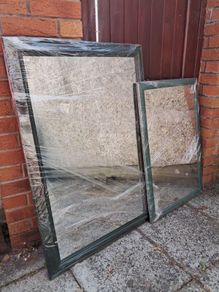 2 Mirrors