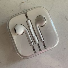 Apple Wired Headphones