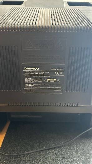 Daewoo 20" CRT TV / VHS VCR Combi Unit (Model GB20H1T) - Retro Gaming / VHS
