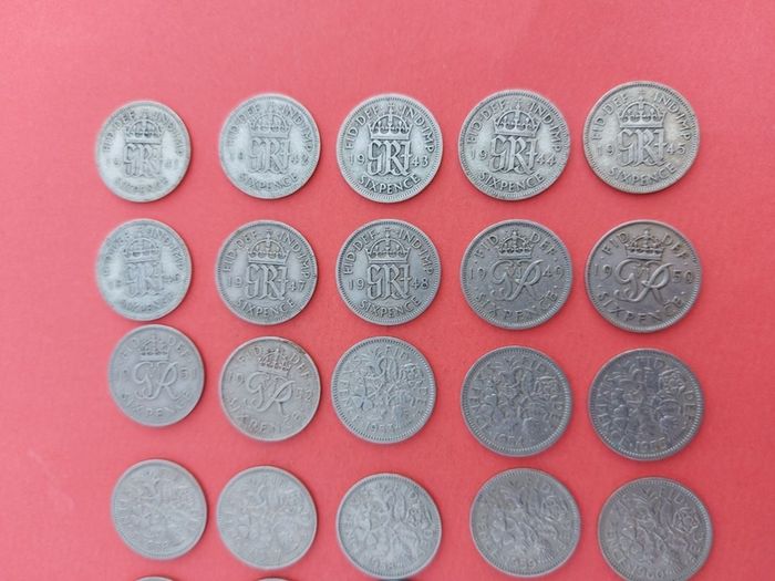 27 English Sixpence's Date Run, including key date 1952