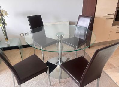 Glass t top table & Chairs