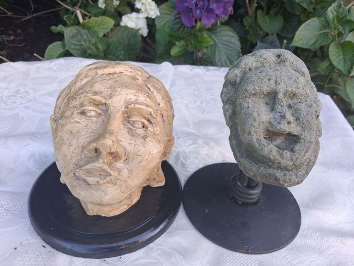 National College of Art Mid Century Paster Of Paris Mounted Bust