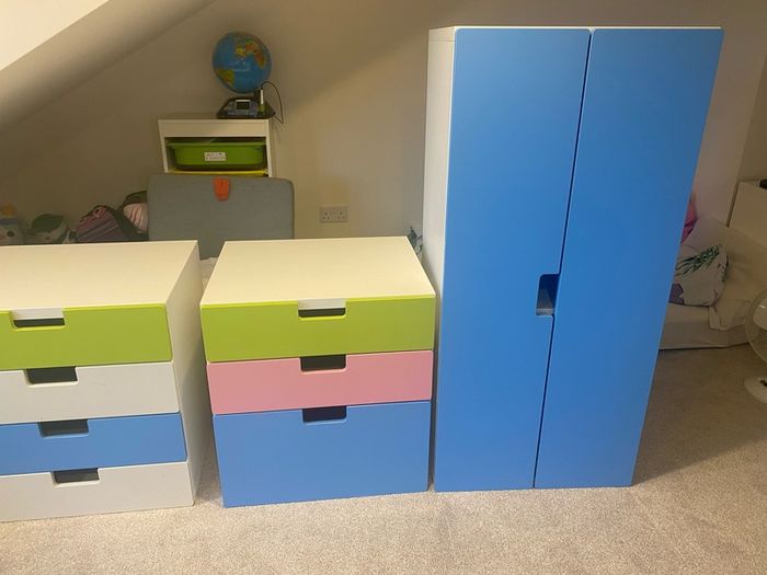 Kids wardrobe & chest drawers