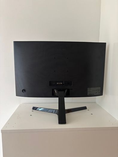 24" Curved Business Monitor
