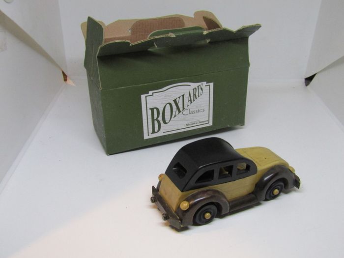 BOXI Arts Classics Handcrafted Wooden Car Very Rare item