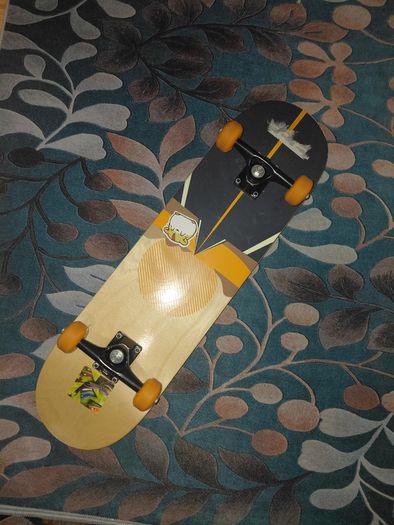 Skateboard