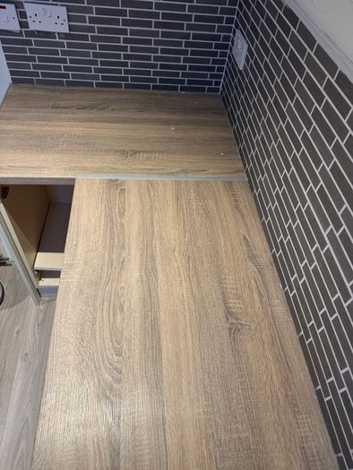 Wood Effect Laminate Kitchen Countertop