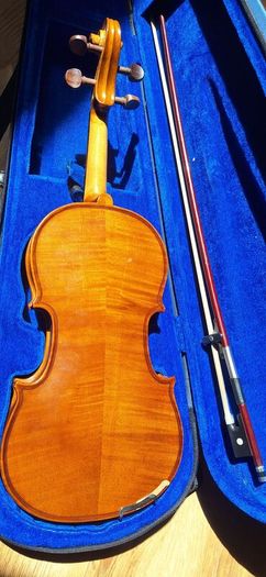 Stentor Student I 4/4 Violin with Bow & Hard Case