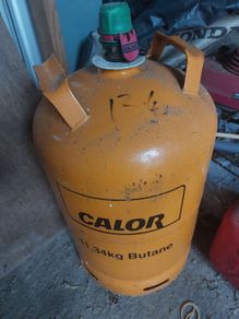 Full and sealed butane cylinder