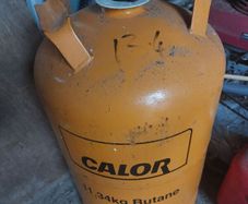 Full and sealed butane cylinder