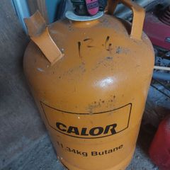 Full and sealed butane cylinder
