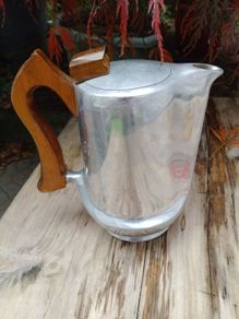 Picquot ware coffee pot, Picquot ware J6