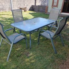 patio table and chairs
