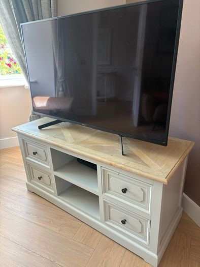 media unit