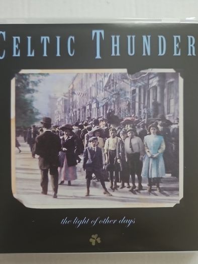 Celtic Thunder - The Light Of Other Days.