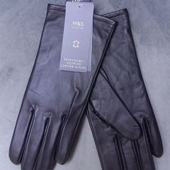 BNWT Black Leather Gloves Size M
