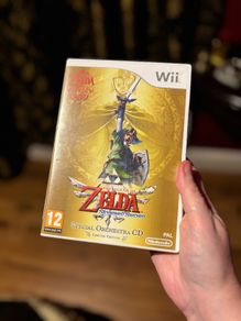 The Legend of Zelda: Skyward Sword Limited Edition with Special orchestra CD and twilight princess