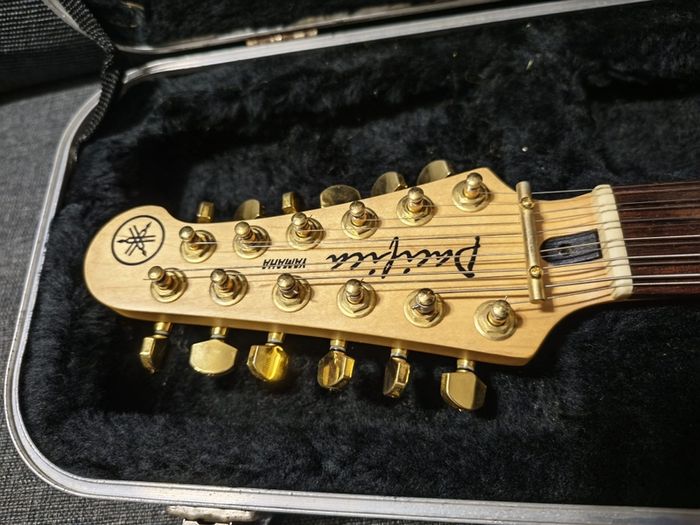 Yamaha Pacifica 303-12 Electric Guitar Made in Taiwan with Hard Case