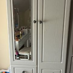 wardrobe white