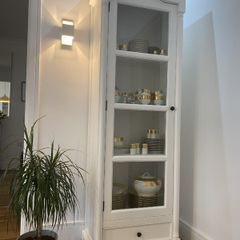 Elegant Contemporary Display Cabinet. Perfect conditions.