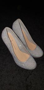 Beautiful brand new grey diamante heels size 39/6