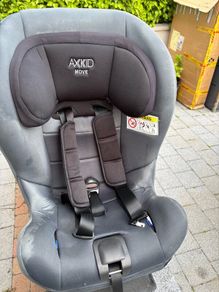 Axkid move rear facing car seat