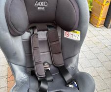 Axkid move rear facing car seat