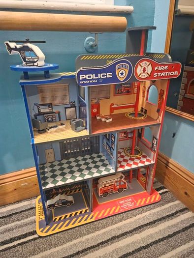 Toy Fire and Police Station