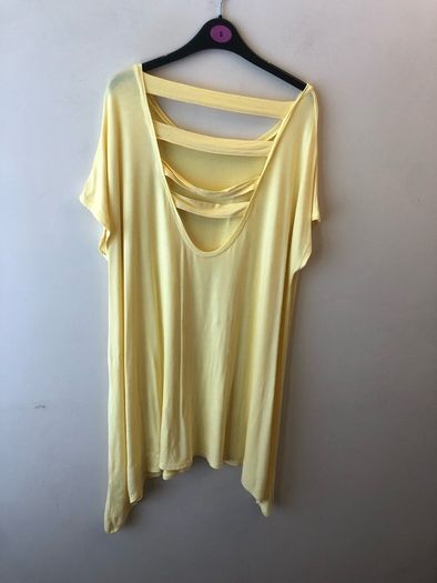 Yellow top (size 14)