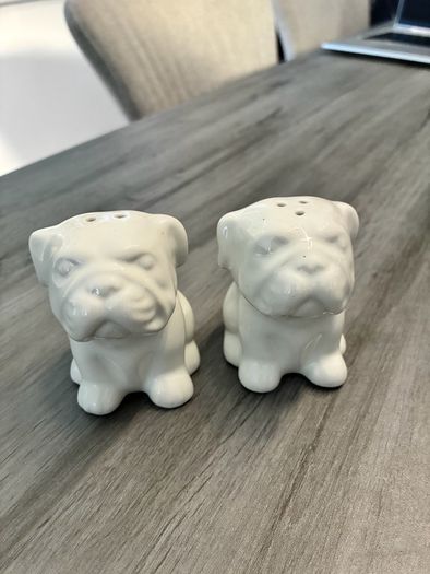 Bulldog Salt & Pepper Shakers