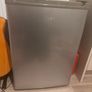 Small fridge Image 4