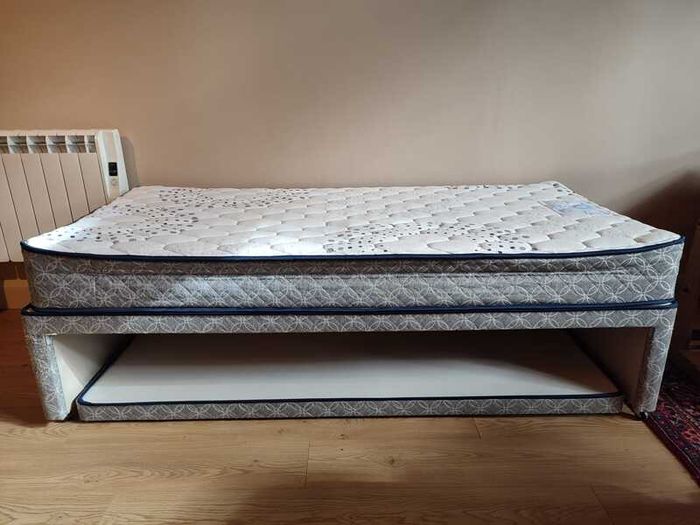 Single guest bed - with trundle