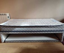 Single guest bed - with trundle